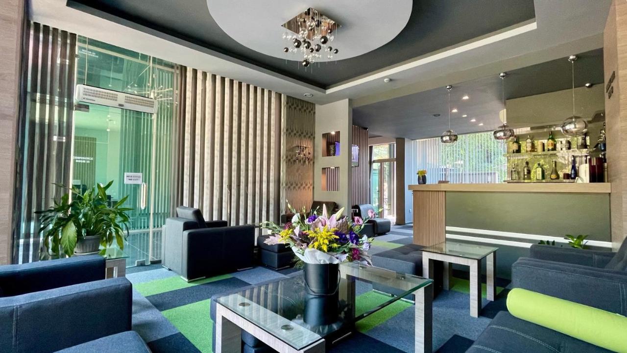 Expo Hotel Plovdiv Bagian luar foto