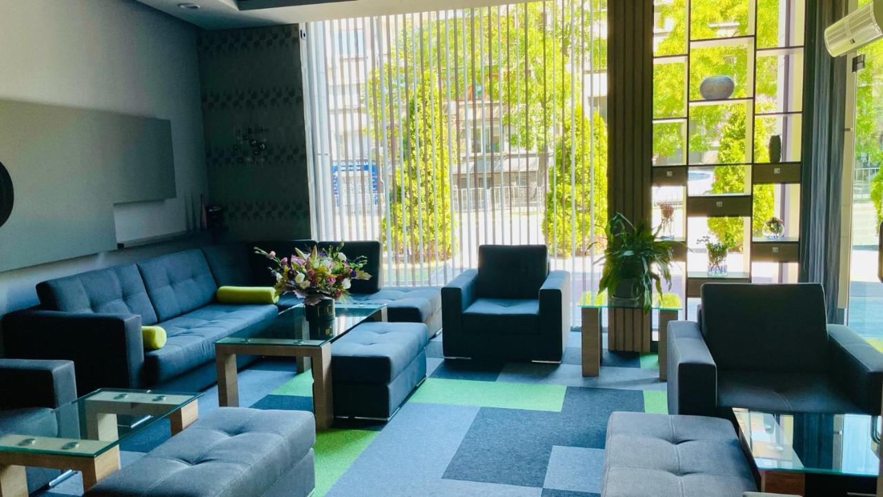 Expo Hotel Plovdiv Bagian luar foto